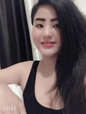 Online escort service on sexmuscat.club: choose sexy Alis and book now