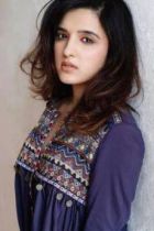 Mature female escort aged 20 is ready to meet you